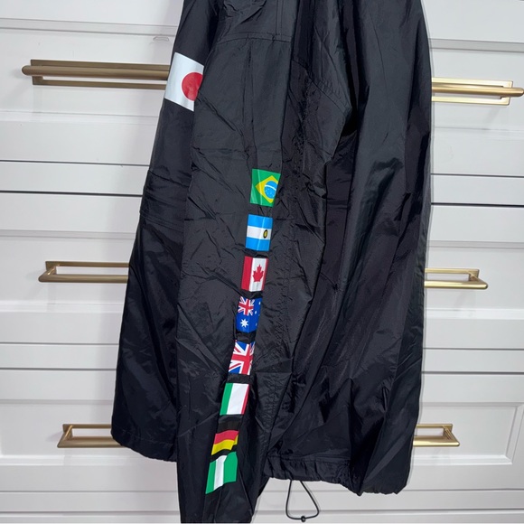 HUF Worldwide Anorak Jacket Black Size Small Flags - Picture 6 of 7